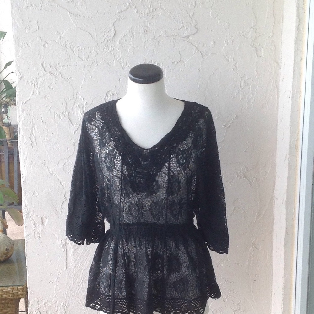 Festival Black and Lacy! Sexy top! 👚 Size L ☘️